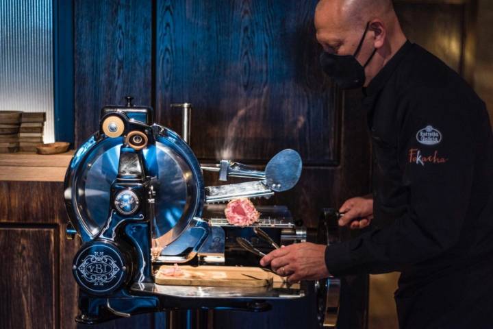 Restaurante ‘Fokacha’ (Madrid): cortadora Berkel