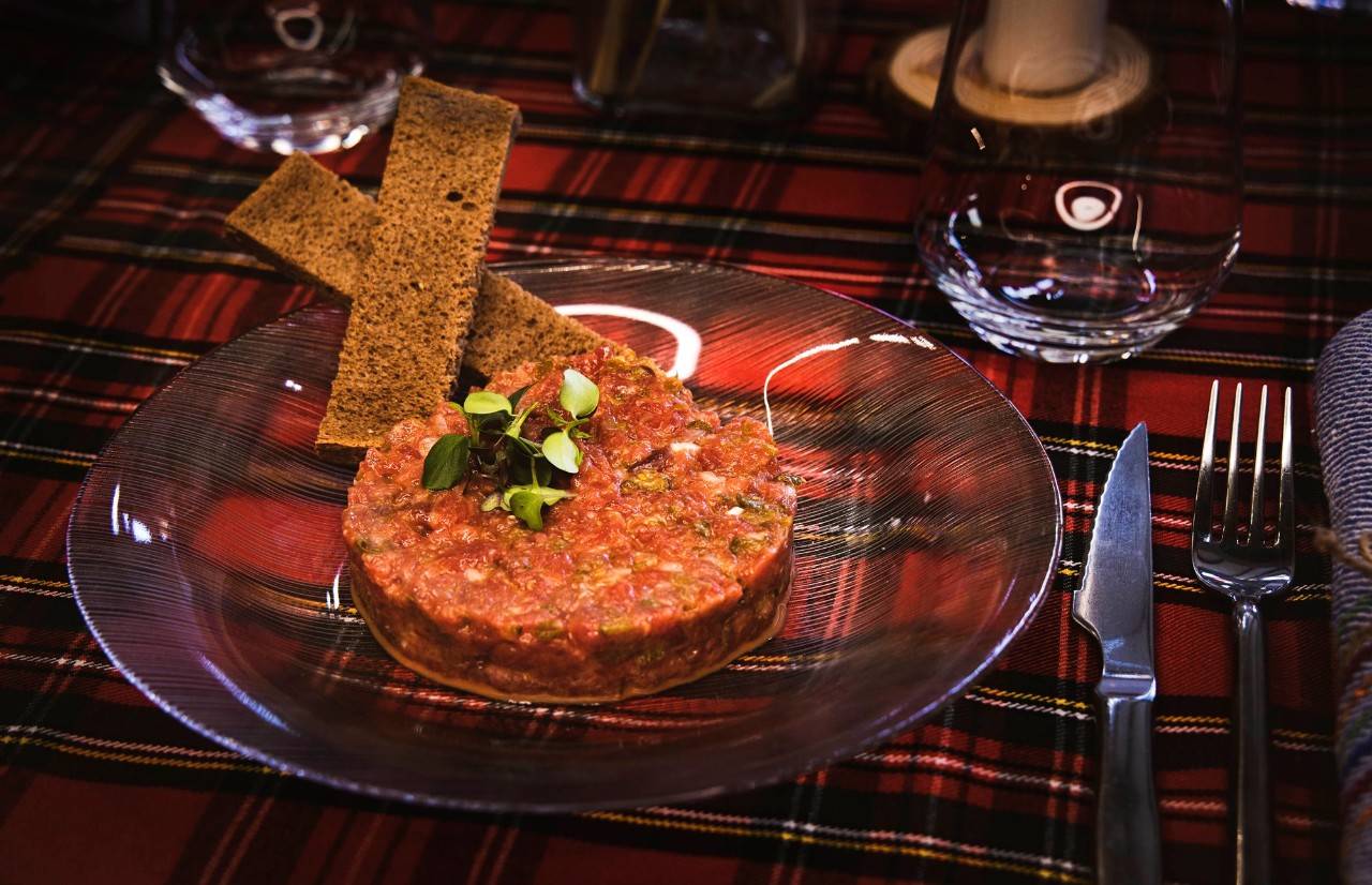 El 'steak tartar' de 'xata roxa' de 'Monte San Feliz.