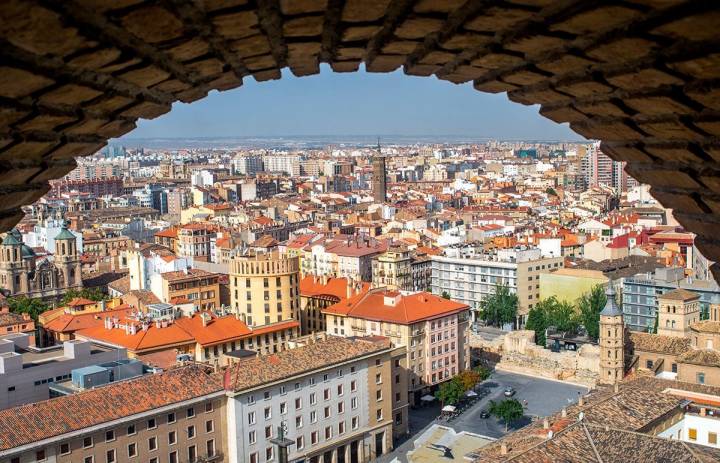 Así se ve la capital aragonesa desde una de las torres. Foto: Shutterstock