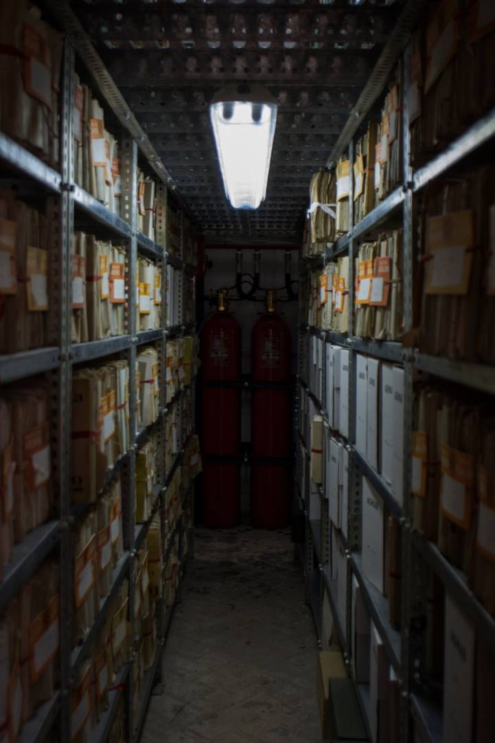Numerosos documentos de la Marina. Foto: Manuel Ruiz Toribio.