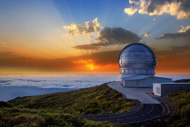 El Observatorio Roque de los Muchachos, en Tenerife. No hay cielo igual. Foto: Holbox. Shutterstock.
