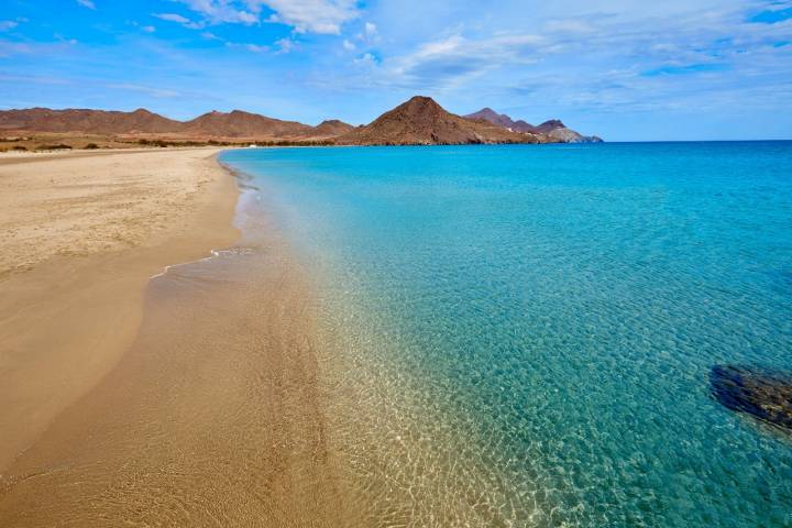 La bella playa de los Genoveses. Foto: Shutterstock.