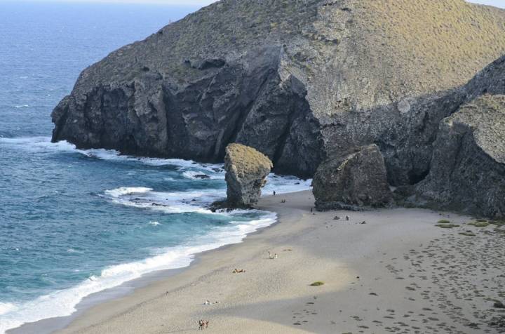 La Playa de los Muertos, en Carboneras. Foto: Shutterstock.
