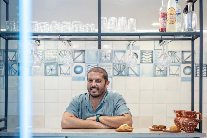 Filipe Ramalho é o taberneiro dono do Copo Largo 
