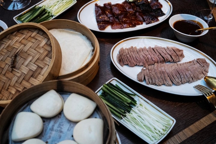 O pato assado à cantonesa é uma das estrelas do JNcQUOI Asia (foto: Ana Brígida) 