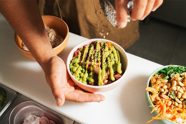 Um Poke Market sonhado no Havai e nascido em Olhão 