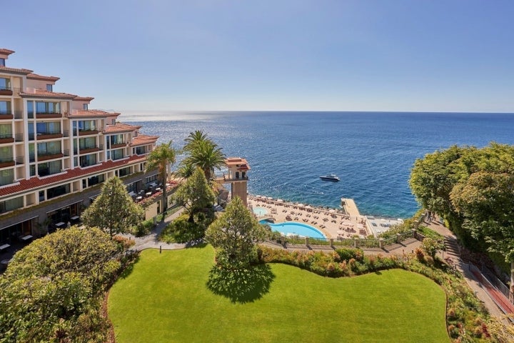 No Cliff Bay, o último jantar do ano pode ser no Il Gallo D’Oro, com três Sóis Guia Repsol