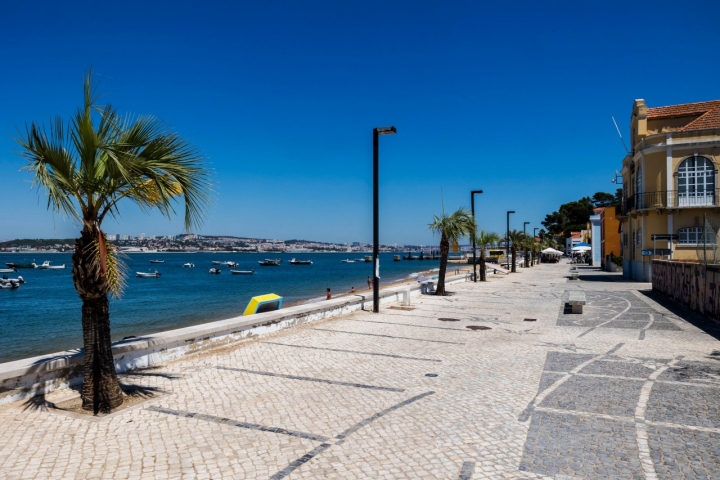 A avenida ribeirinha será o palco do Trafaria na Brasa 