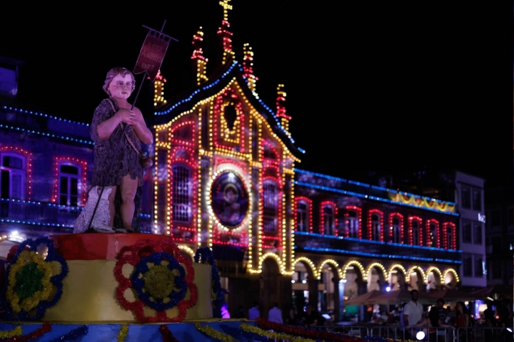 O mês de São João abriu com a iluminação da cidade (Foto: Câmara Municipal de Braga)