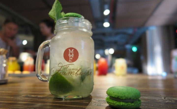 El mojito con el macaron también de mojito es la estrella de este verano.