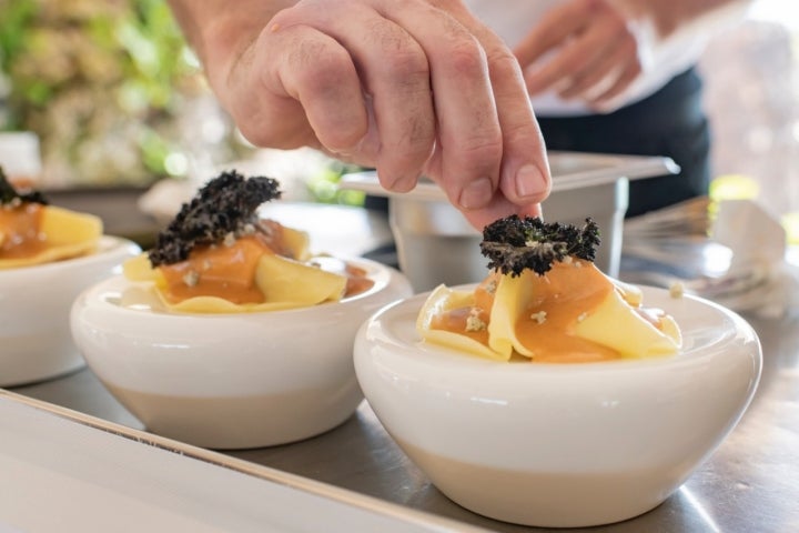 Ravioli de cherne, camarón y queso azul de 'Lilium'