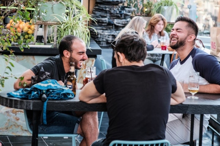 Cuando llega el momento de sacar la lista de anécdotas de la cuarentena, también en la azotea de Chueca.