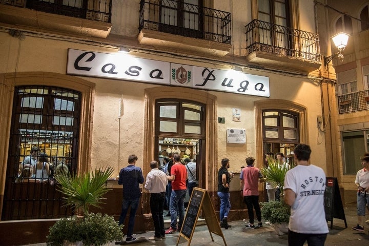 Abierta desde 1870, 'Casa Puga' es un paso obligado.