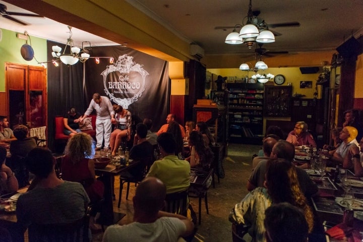 Espectáculo de hipnosis en 'Café Barroco'.