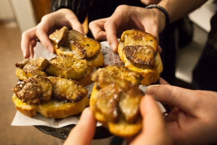 El pincho más popular: el 'foie' fresco a la plancha.