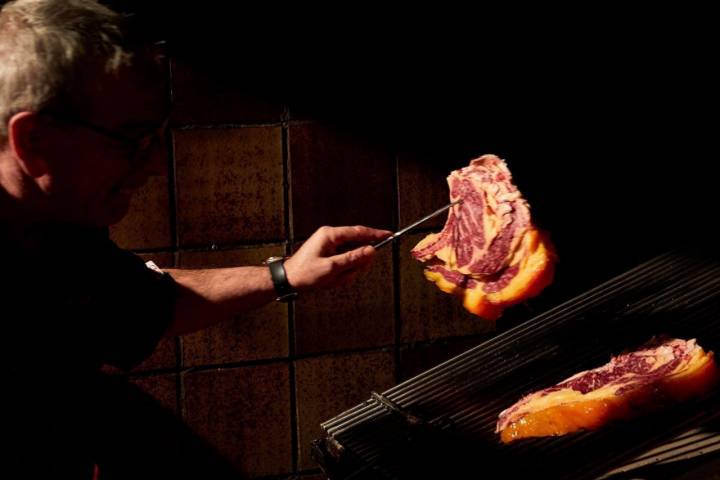A Jayne le gusta ir al restaurante Alameda, en la Rioja, para comer buena carne. Foto: Alameda