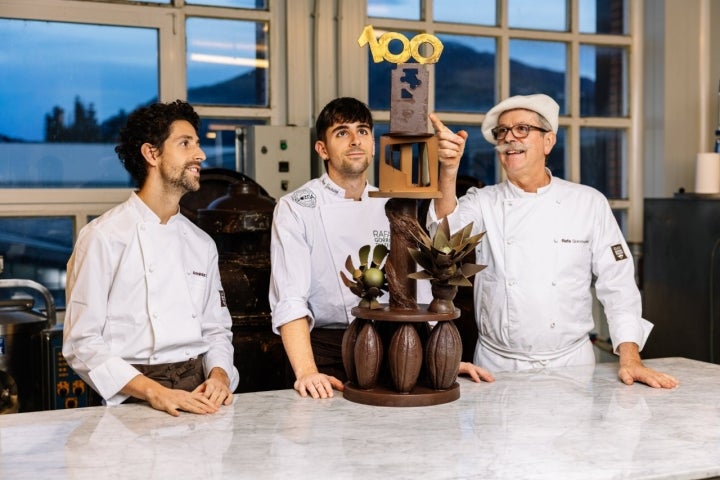 Rafa Gorrotxategi y sus hijos