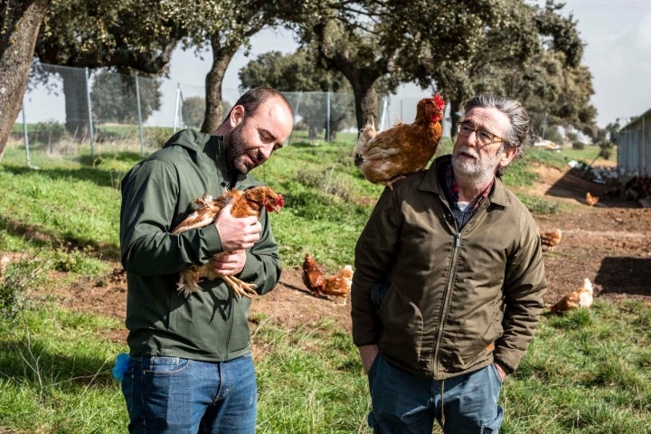 Curro Ulzurrun y Jorge Camacho son las mentes inquietas detrás de los huevos más cotizados de la capital.