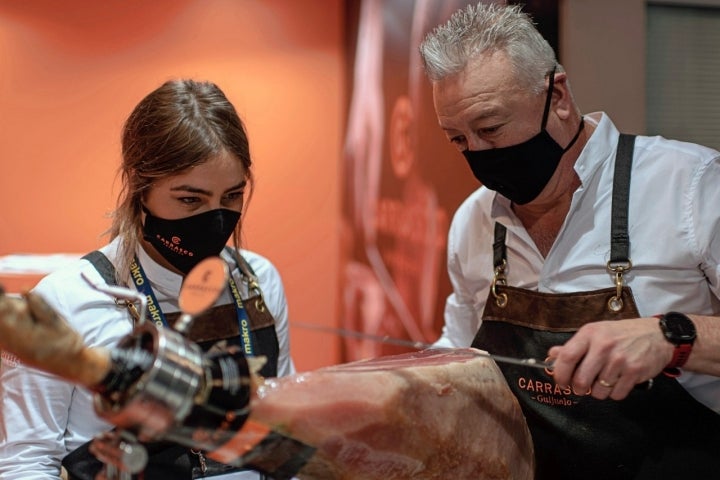 Ibéricos Carrasco (Guijuelo): maestro cortador de jamón