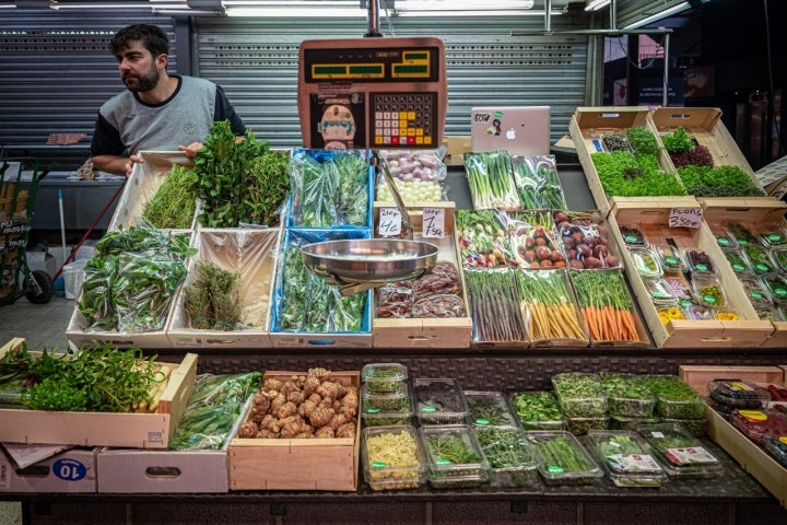 La Boqueria con Arnau Muñío (Barcelona) parada ‘Bolets Petràs’