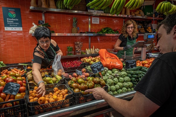 La Boqueria con Arnau Muñío (Barcelona) tomates 'Cal Neguit'