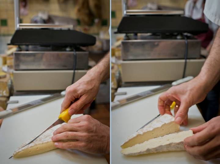 El queso de pasta blanda, como este brie de meaux, requiere un cuchillo fino al que no se adhiera la pasta.