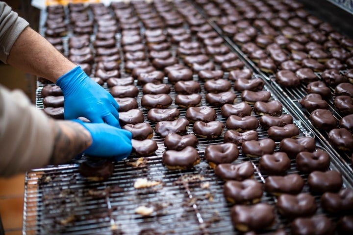 Las de chocolate negro son las que más éxito tienen.