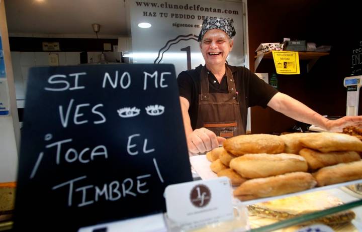 Dulces tradicionales asturianos y también mexicanos en el puesto de Javier Niembro.