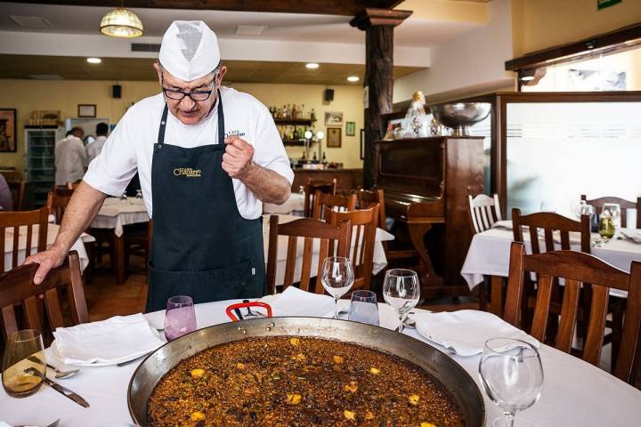 El chef arrocero José Luis Chaparro recibe en su restaurante: 'Casa Chaparro'.