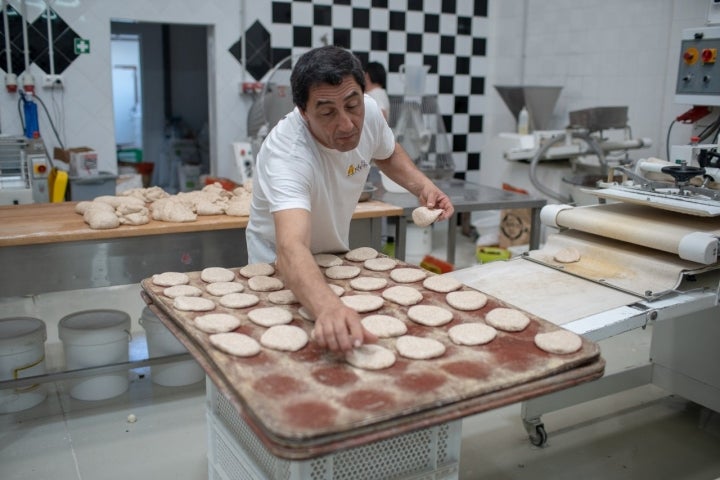 El único secreto de las tortas de aceite es usar un aceite virgen extra.