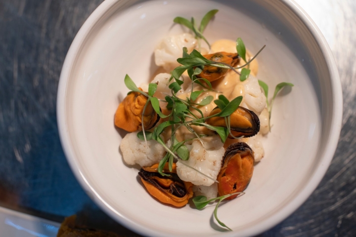Mejillones y coliflor.