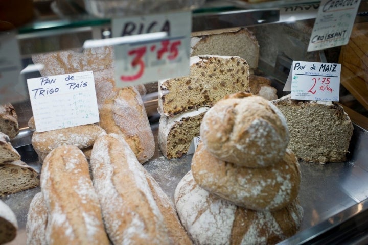 Panes auténticos, con fermentos, masa madre y harinas ecológicas.