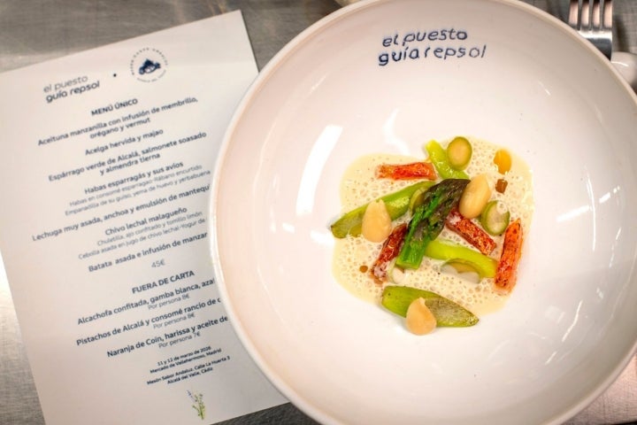 Espárrago verde de Alcalá y salmonete soasado en el pop-up Fresh! de Mesón Sabor Andaluz.