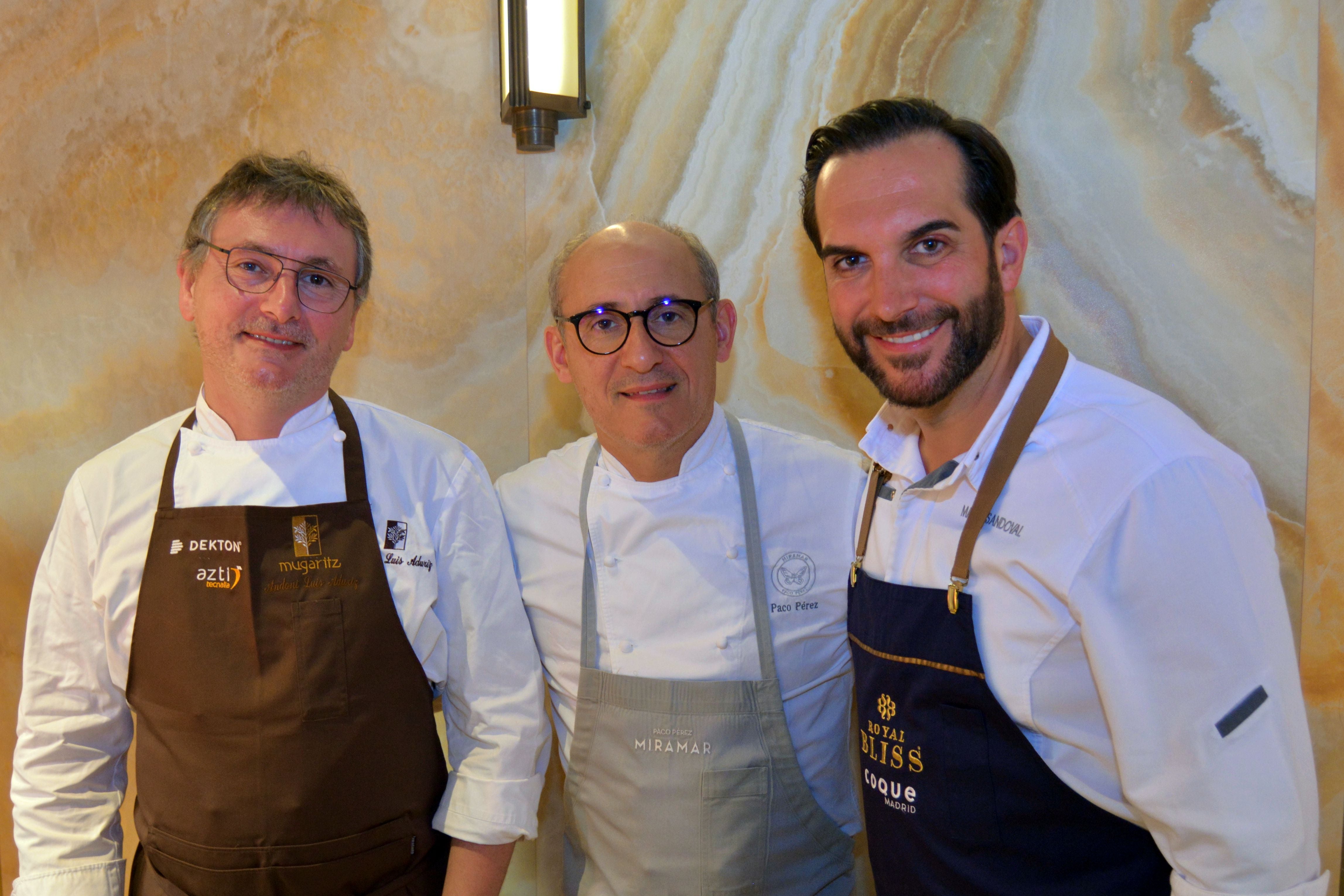 Andoni Luis Aduriz, Paco Pérez y Mario Sandoval, los tres chefs que protagonizaron el 'seis manos' en el restaurante 'Coque'.