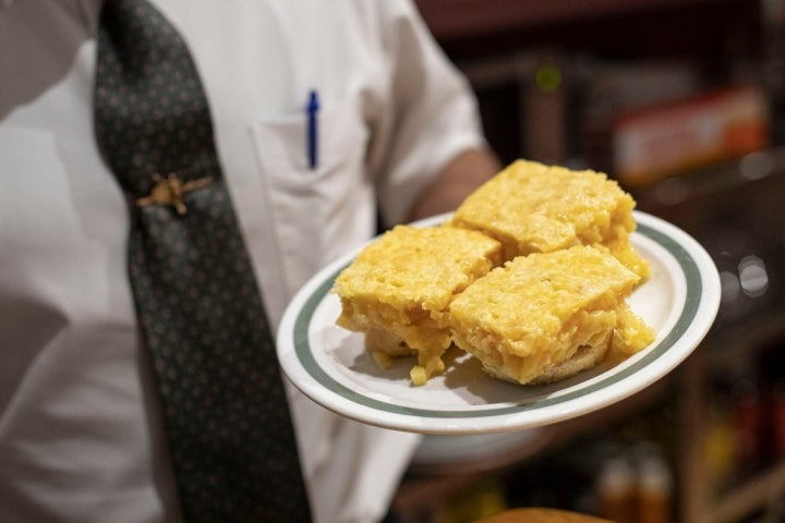 ¡Marchando tres pinchos de tortilla!