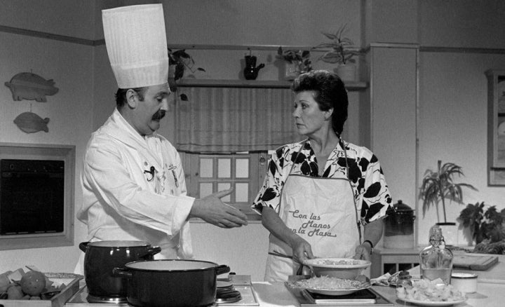 Elena junto al cocinero donostiarra Luis Irizar. Foto: EFE.