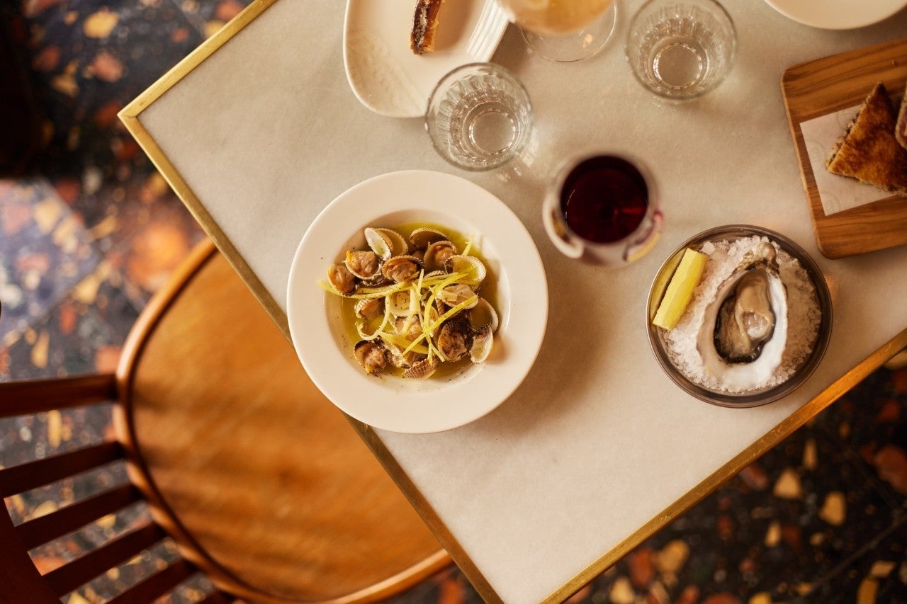 Cocina de autor, barras vivas y platos para compartir: novedades de Barcelona