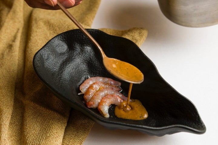 Gamba blanca de Isla Cristina con suquet tradicional catalán con trufa