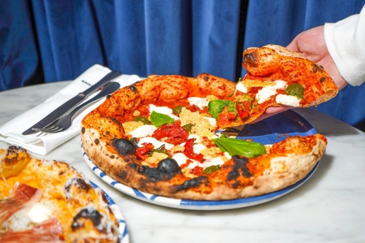 Pizza artesanal del restaurante Baldoria