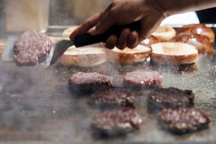 Carne gallega, madura y vieja es la que utilizan para las hamburguesas.