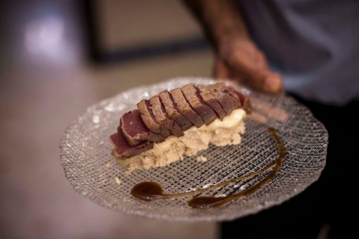 Atún en tataki.