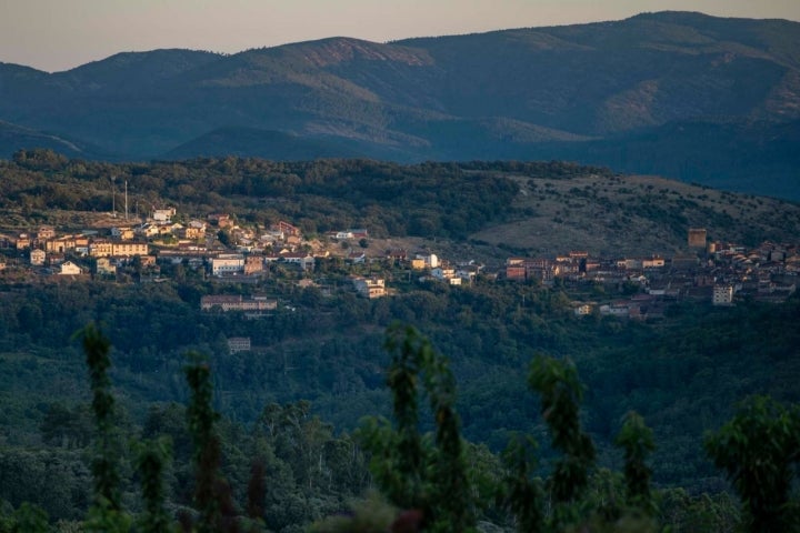 Vista de Miranda del Castañar desde el chiringuito.