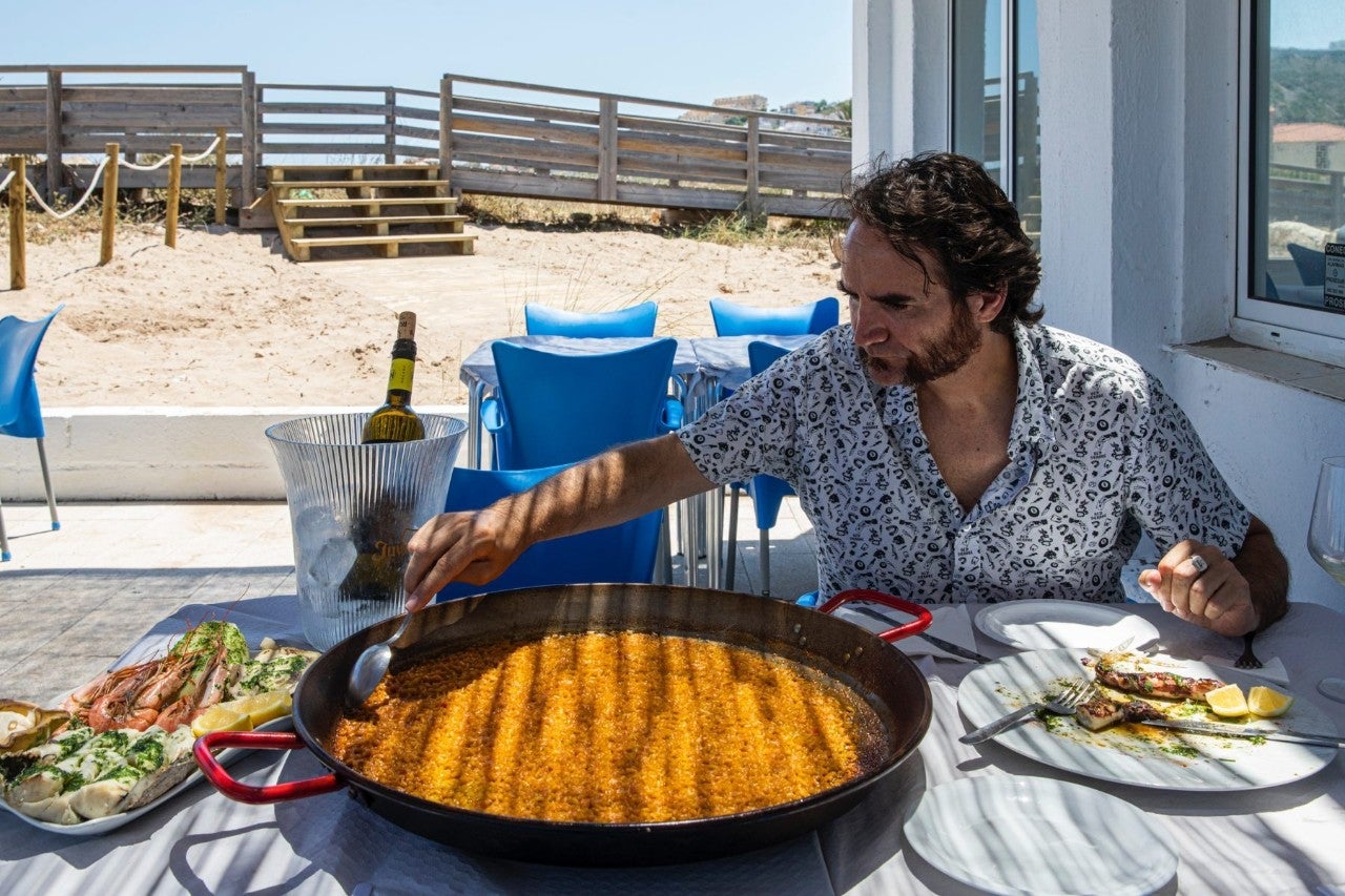 Arroz a banda y música entre dunas