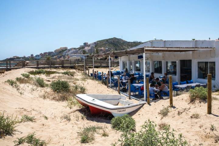 Chiringuito 'El Mayo' (Cullera): arena de playa