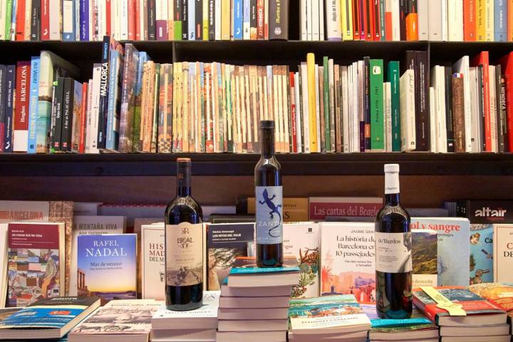 vinos y libros en la biblioteca de babel