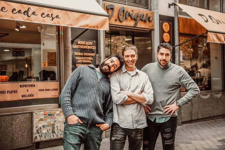 Gonzalo Hierro aloja en la tienda-restaurante gourmet 'D'Origen' la cocina de cuatro restaurantes a domicilio. Foto: Instagram 'D'Origen'.