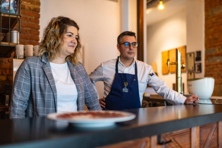 Andrea Mihaiu y Carlos Fernández, propietarios de Kàran Bistró (Pozoblanco)