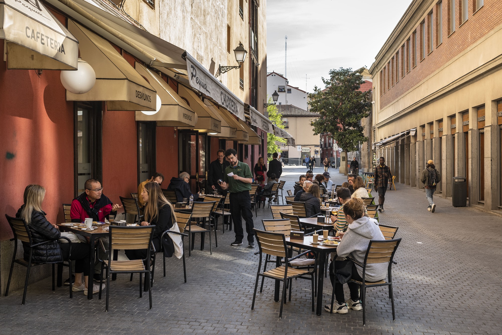 Dónde desayunar y merendar en Lavapiés (Madrid) | Guía Repsol