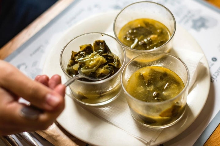 Sitios para comer en el Camino Portugués de la Costa: La Boquería (caldo con grelos)