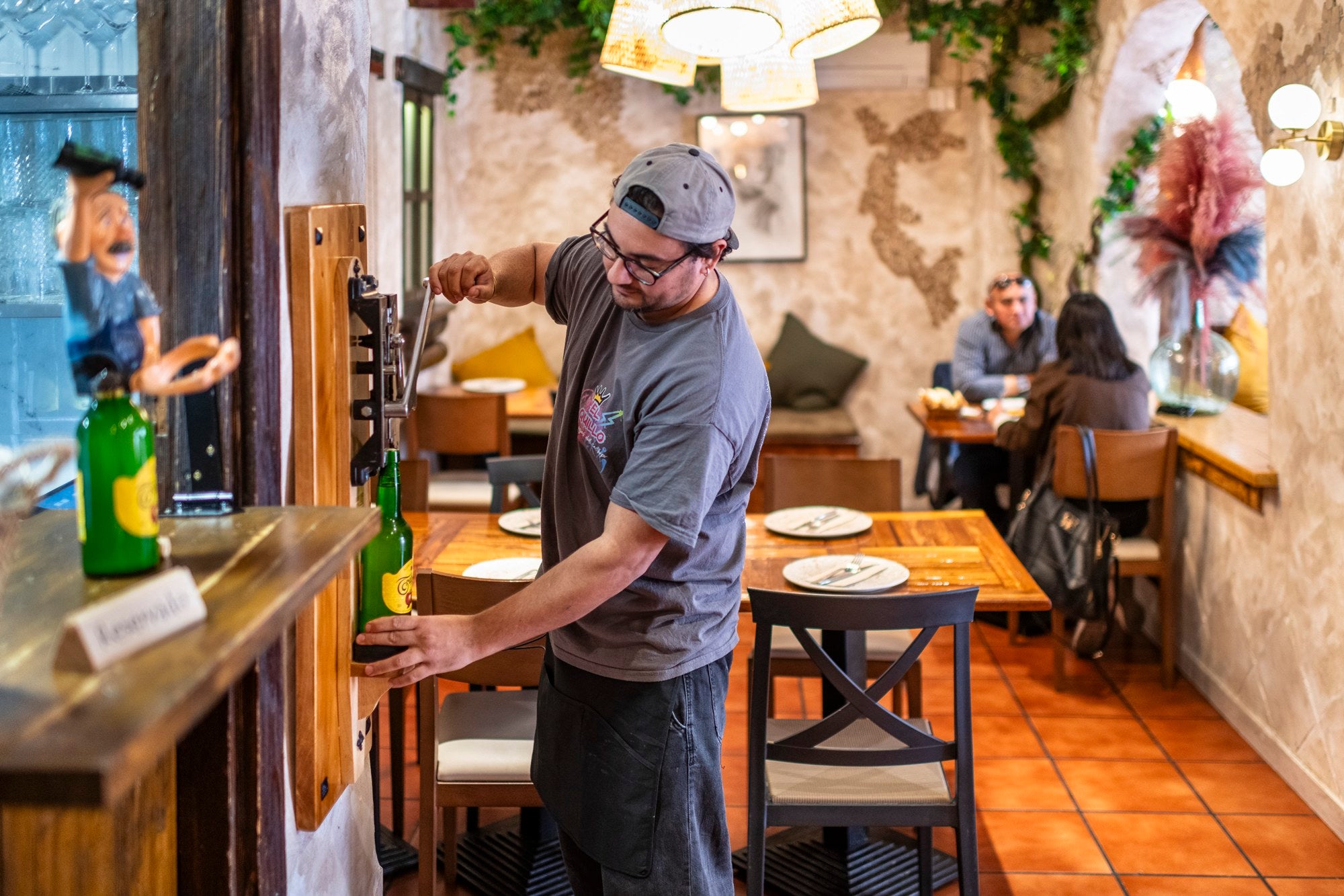 Donde Comer Torreznos en Madrid El Quillo local
